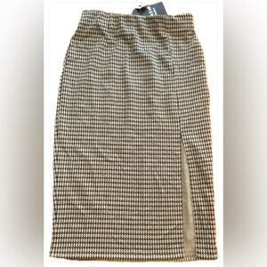 Women’s Pull On Pencil Midi Skirt Checkered Slit Ookie & Lala size small New